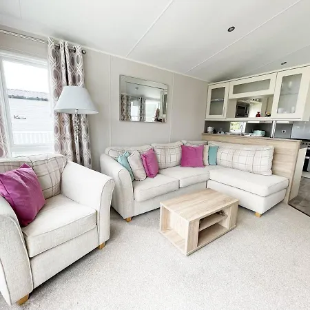 11 Porth Valley Retreat Holiday home